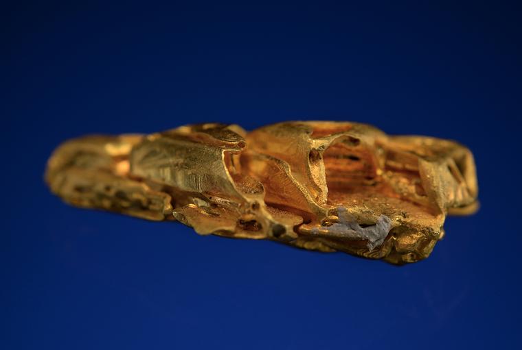 GOLD